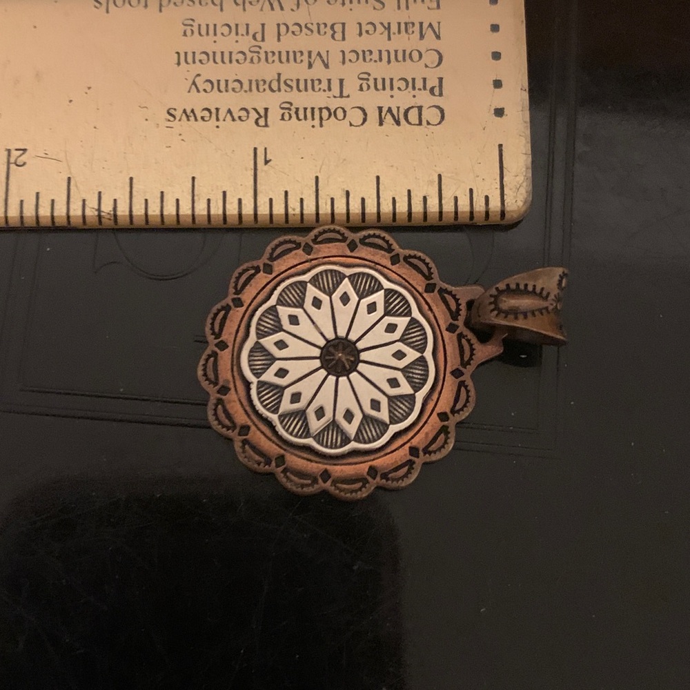 K J and copper pendant - Picture 5 of 6